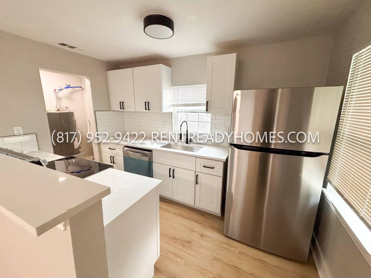 Apartment for rent at 404 Oak St, Forney, TX 75126