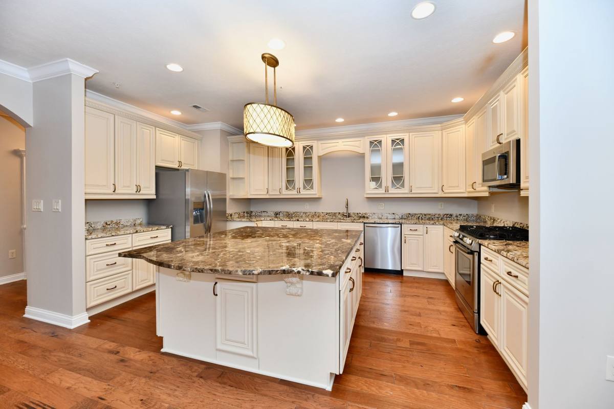 Apartment for rent at 8555 One W Dr, Indianapolis, IN 46260