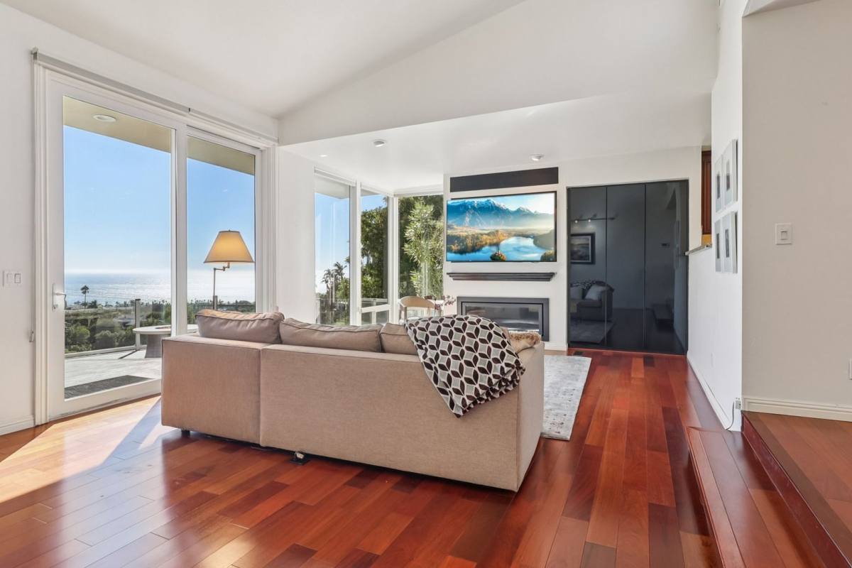 House for rent at 1177 Avenida Amantea, La Jolla, CA 92037