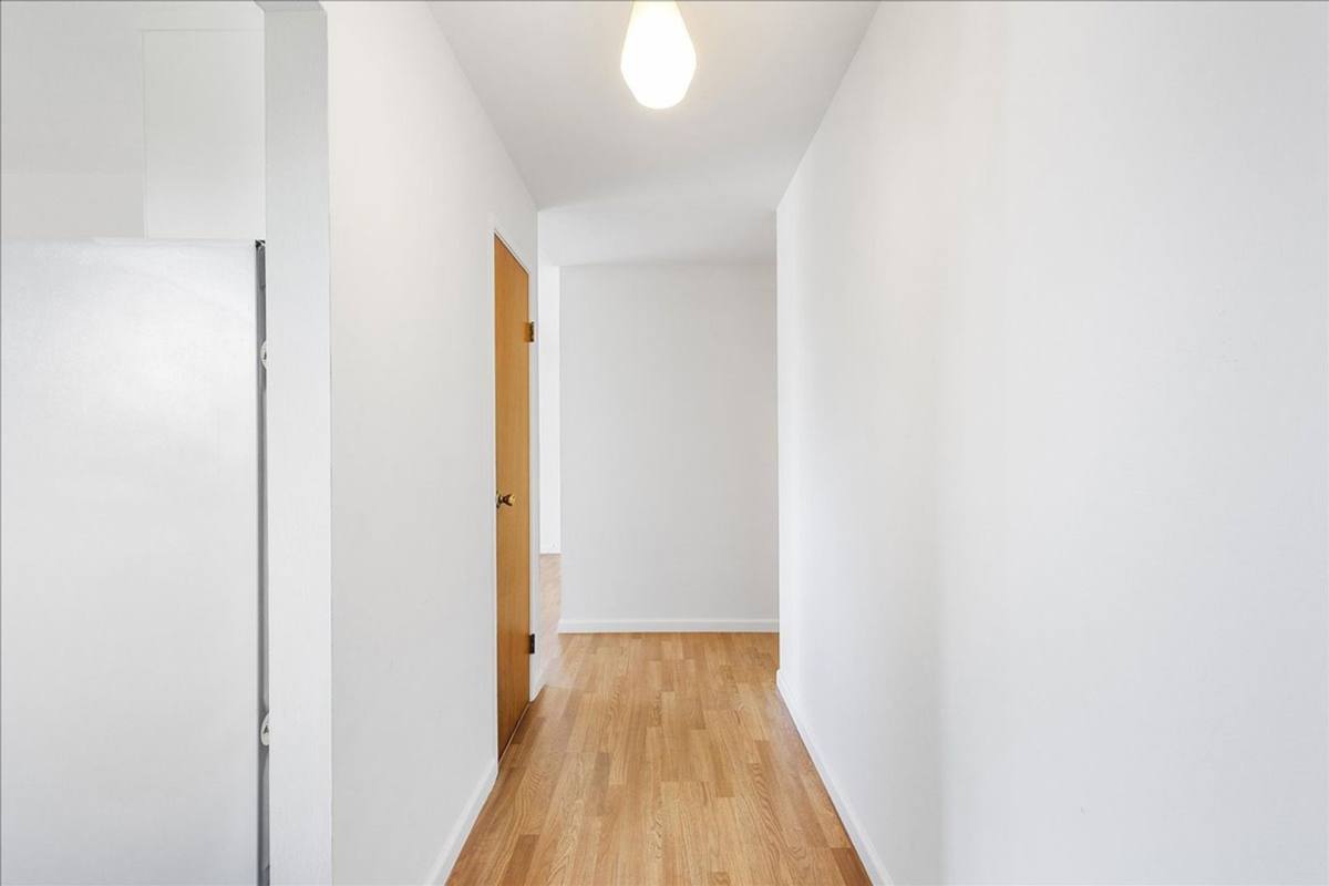 Apartment for rent at 2118 Alameda Ave, Alameda, CA 94501