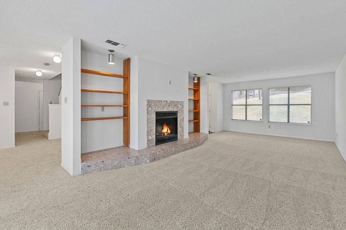 Townhouse for rent at 9201 Simmons Rd, Austin, TX 78759
