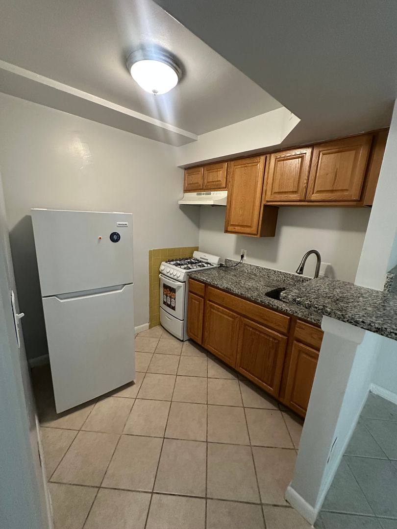 Apartment for rent at 1911 W Baltimore St, Baltimore, MD 21223