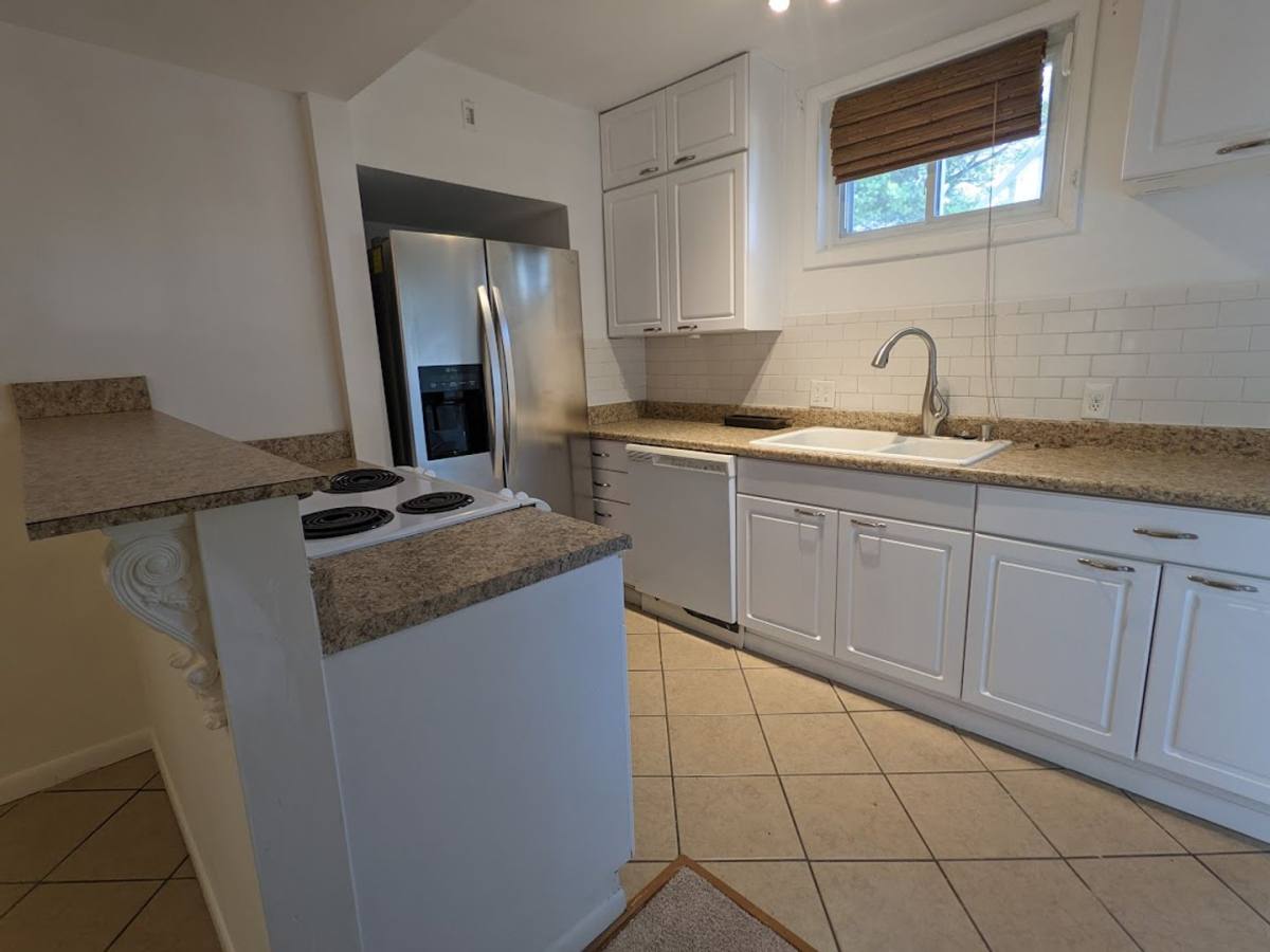 Apartment for rent at 546 E Jenkins Ave, Columbus, OH 43207