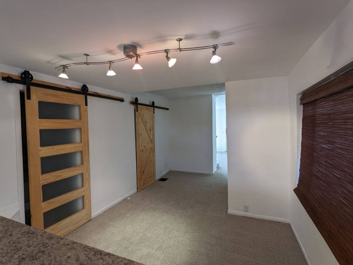Apartment for rent at 546 E Jenkins Ave, Columbus, OH 43207