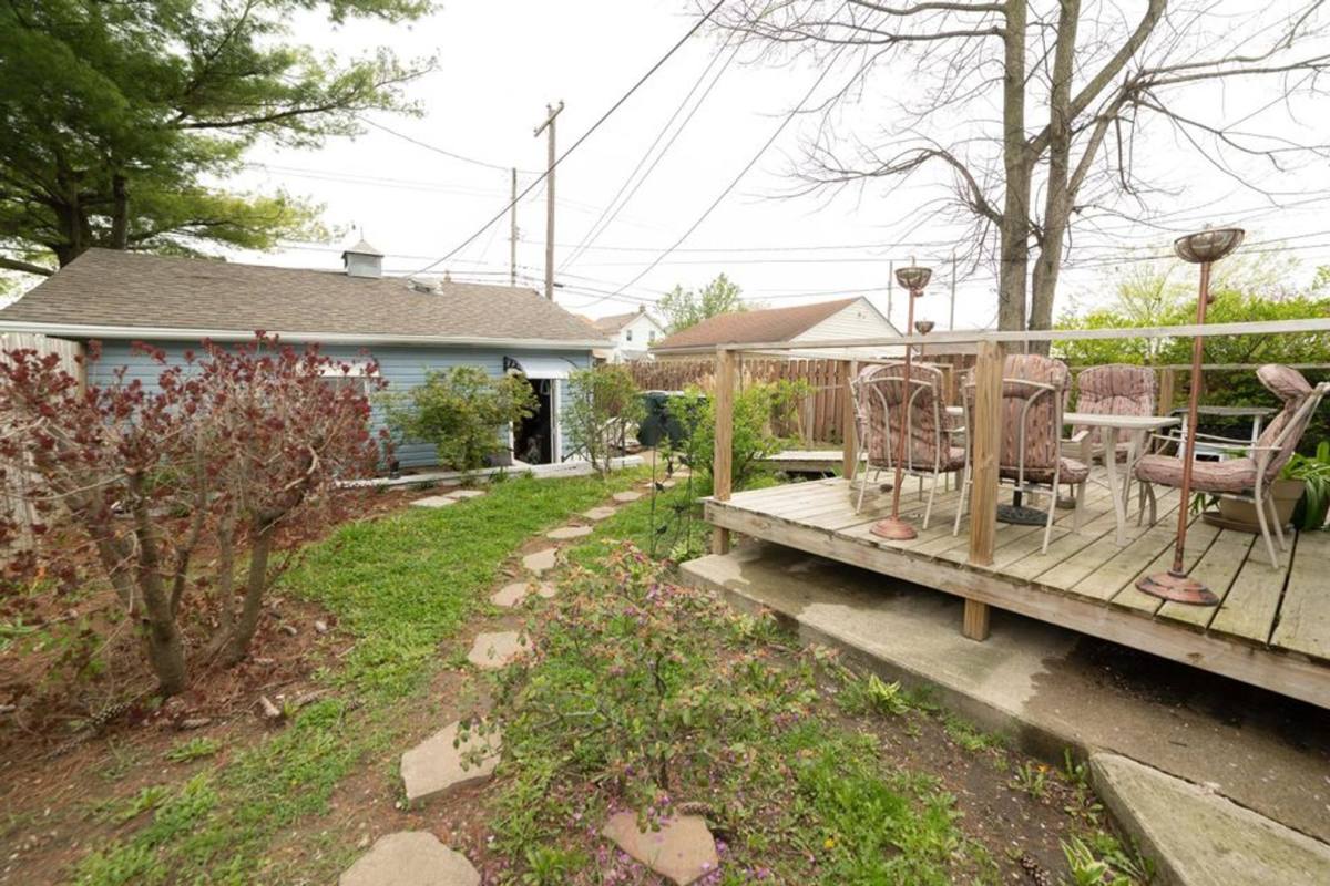 Apartment for rent at 546 E Jenkins Ave, Columbus, OH 43207