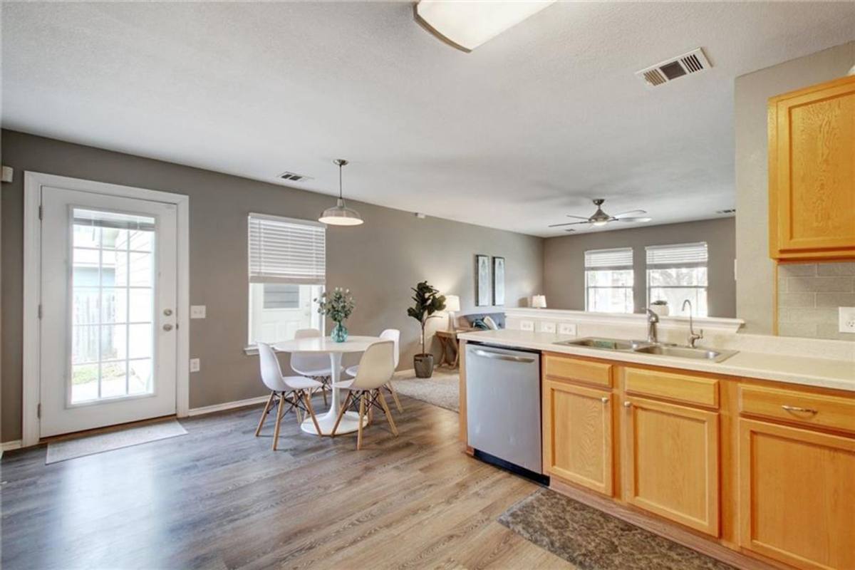House for rent at 13905 Briarcreek Loop, Manor, TX 78653