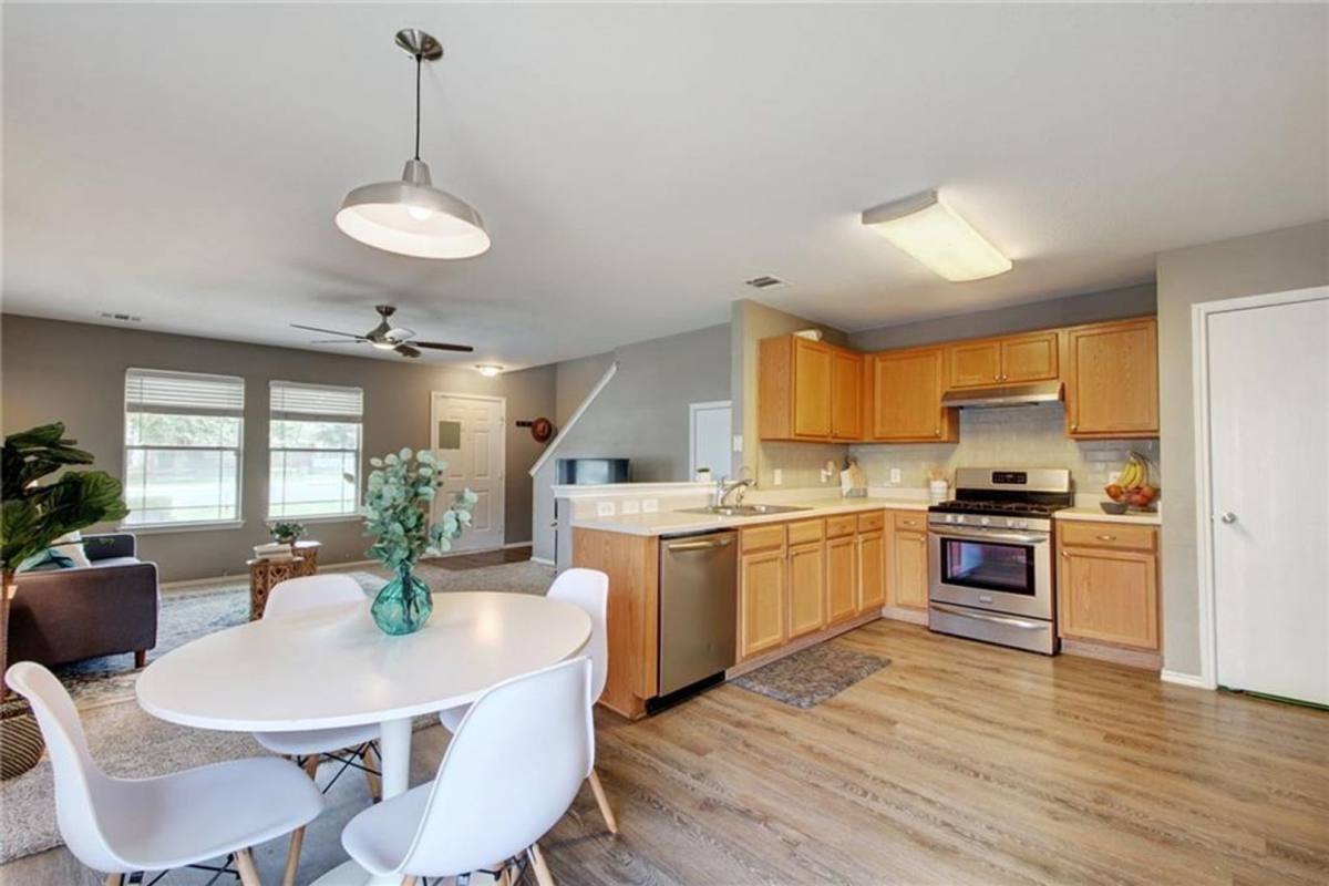 House for rent at 13905 Briarcreek Loop, Manor, TX 78653