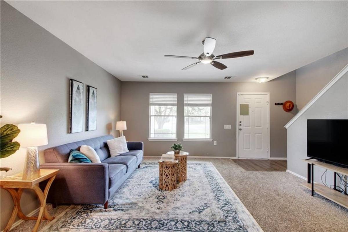 House for rent at 13905 Briarcreek Loop, Manor, TX 78653
