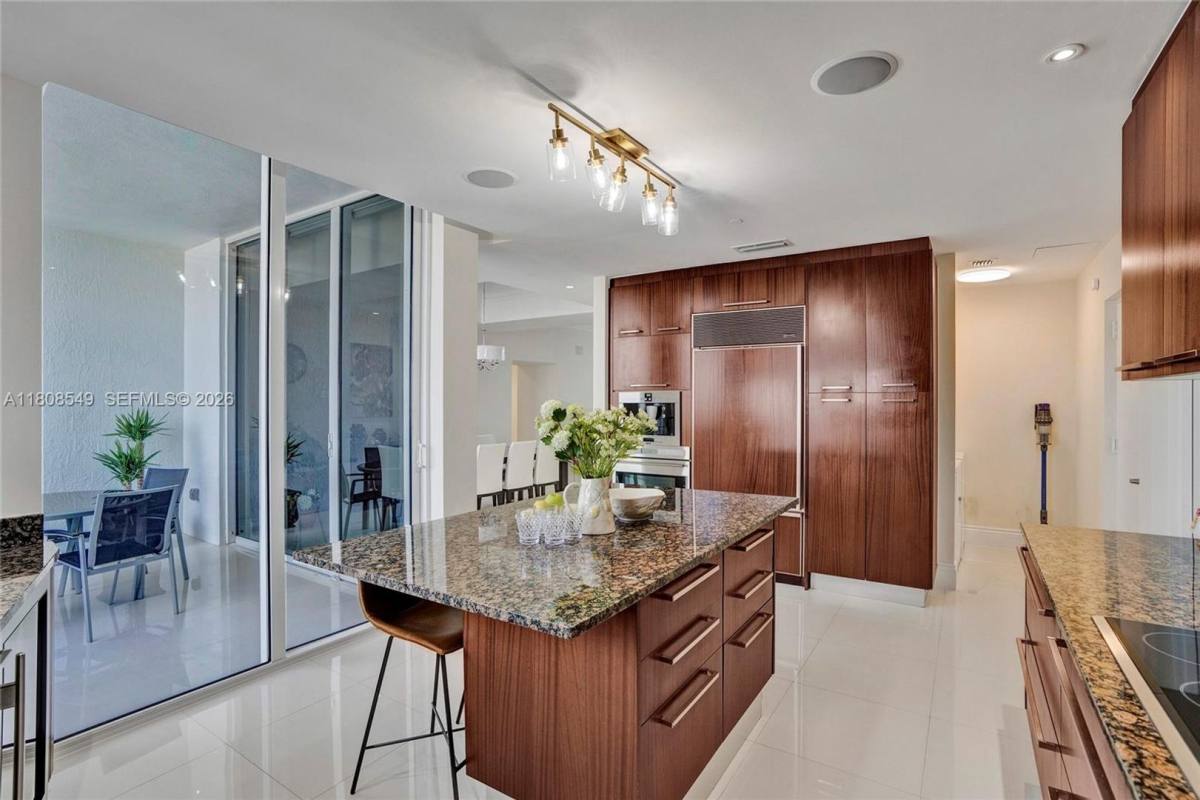 Apartment for rent at 16001 Collins Ave, North Miami Beach, FL 33160