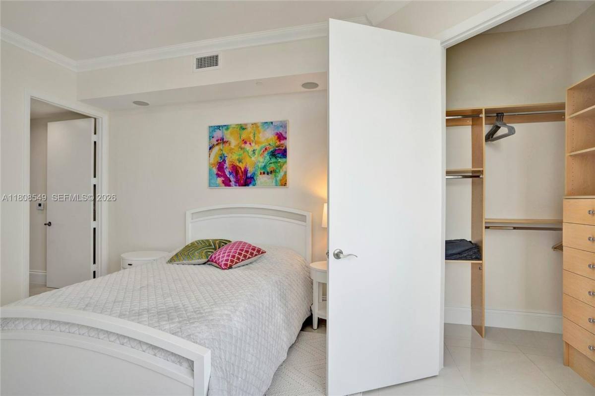 Apartment for rent at 16001 Collins Ave, North Miami Beach, FL 33160