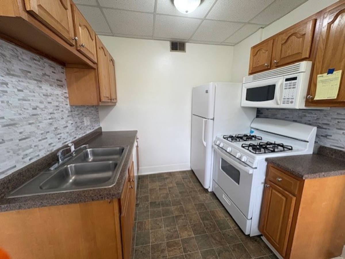 Apartment for rent at 776 N Main St #303, Akron, OH 44310