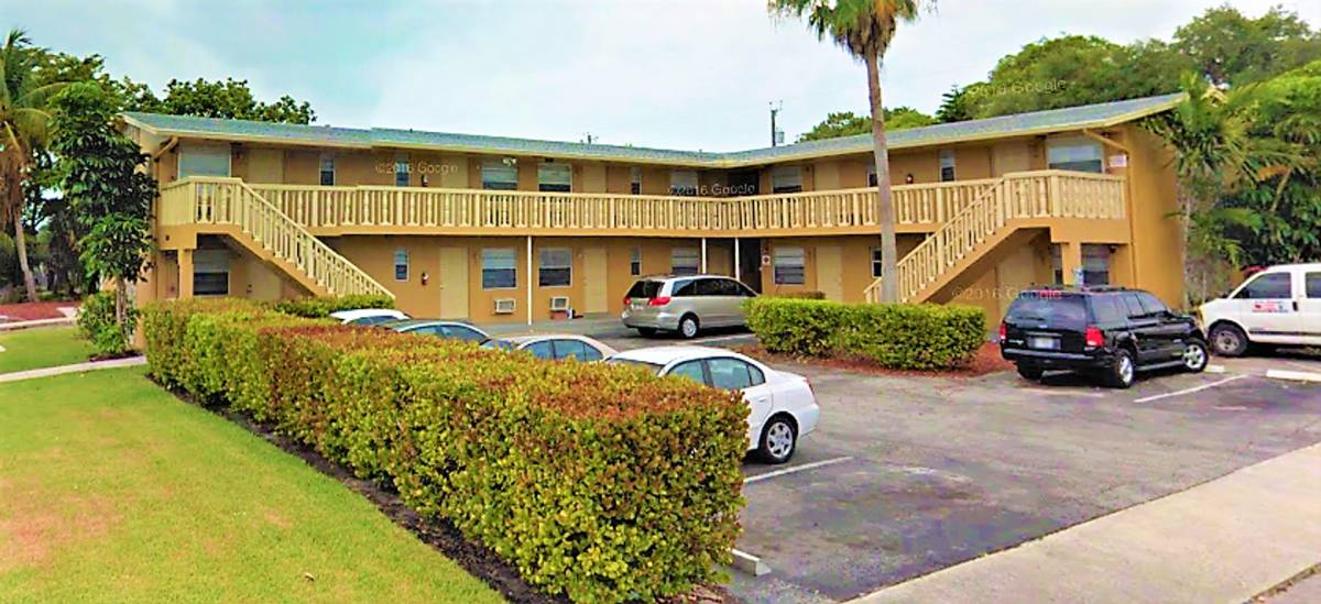 Apartment for rent at 1001 S M St, Lake Worth Beach, FL 33460
