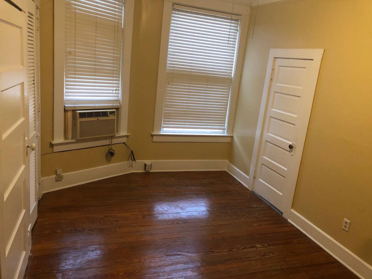 Apartment for rent at 250 N Willet, Memphis, TN 38112