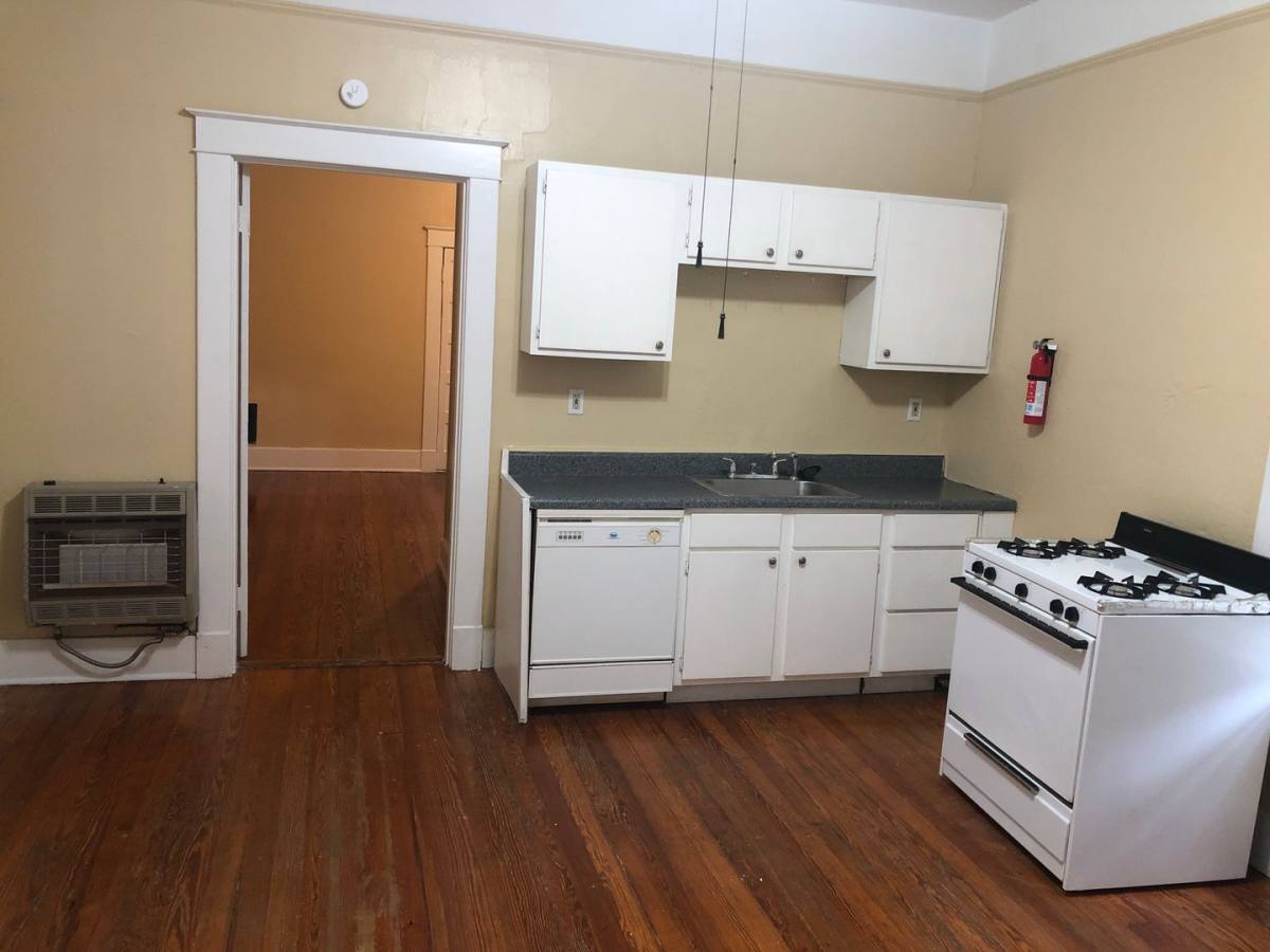 Apartment for rent at 250 N Willet, Memphis, TN 38112