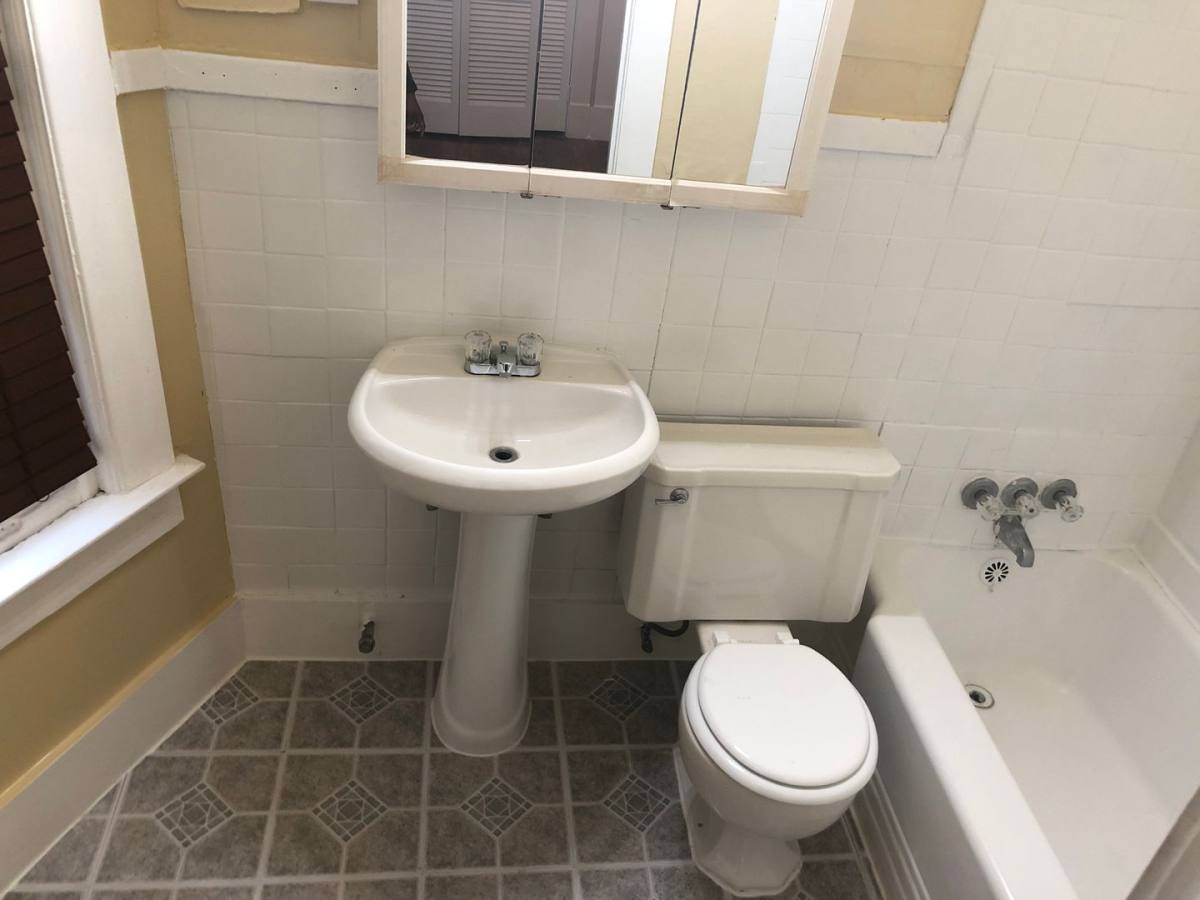 Apartment for rent at 250 N Willet, Memphis, TN 38112