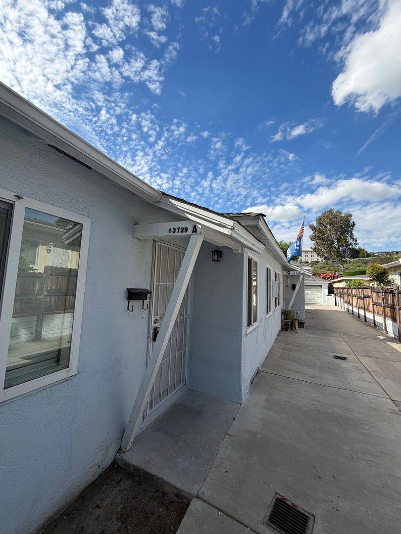 Apartment for rent at 13729 Penn St, Whittier, CA 90602