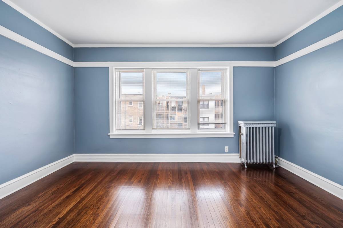 Apartment for rent at 7949-51 S St Lawrence Ave, Chicago, IL 60619