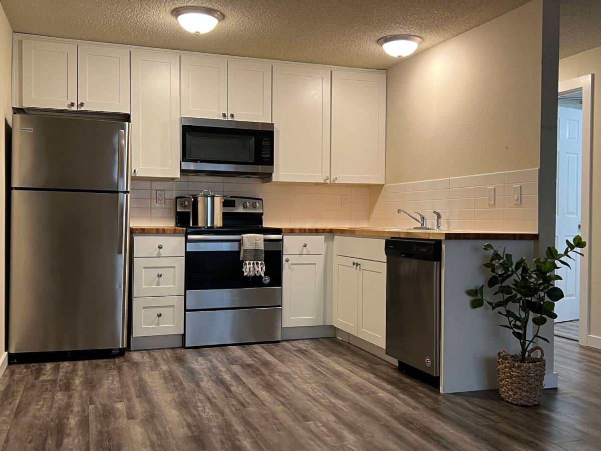 Apartment for rent at 701 S 7th St, Tacoma, WA 98405