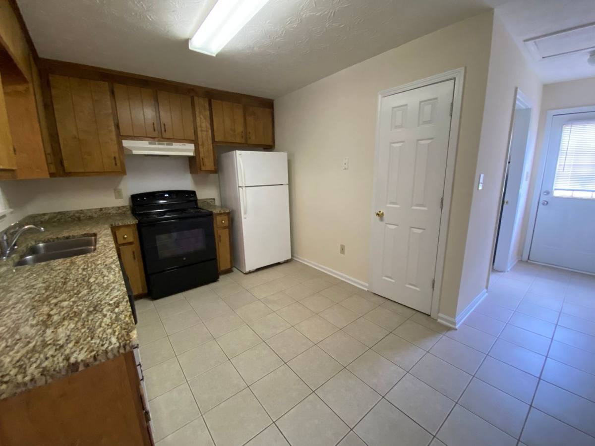 House for rent at 103 Hunters Run Rd, Athens, GA 30606