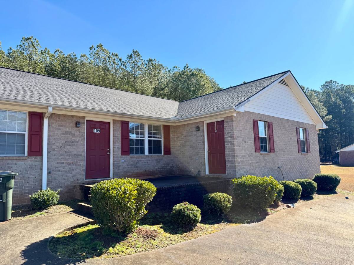 House for rent at 111 Hunters Run Rd, Athens, GA 30606