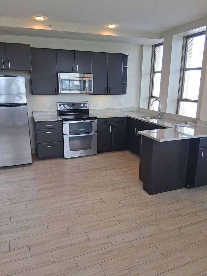 Apartment for rent at 603 W Main St, Knoxville, TN 37902