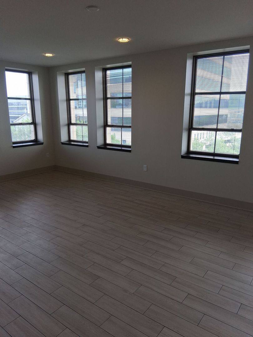 Apartment for rent at 603 W Main St, Knoxville, TN 37902