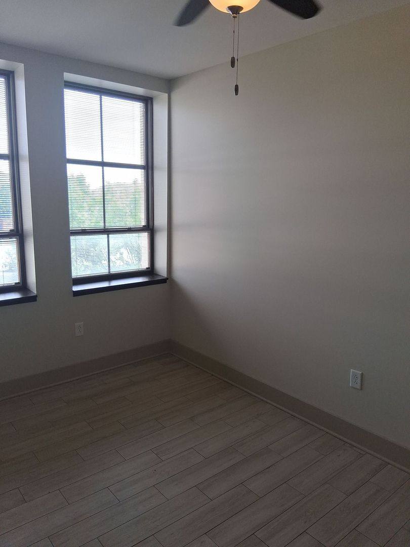Apartment for rent at 603 W Main St, Knoxville, TN 37902