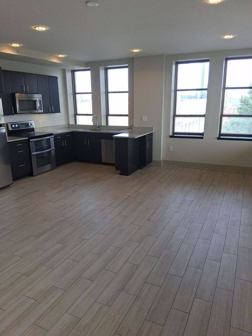 Apartment for rent at 603 W Main St, Knoxville, TN 37902