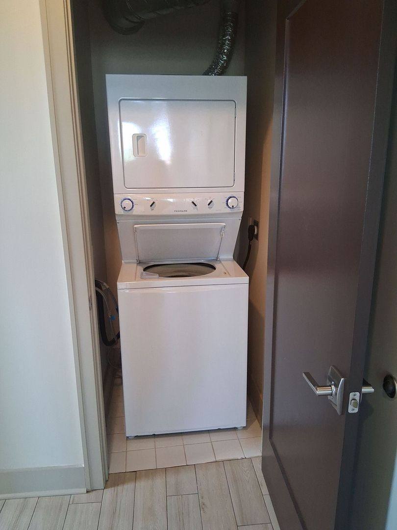 Apartment for rent at 603 W Main St, Knoxville, TN 37902