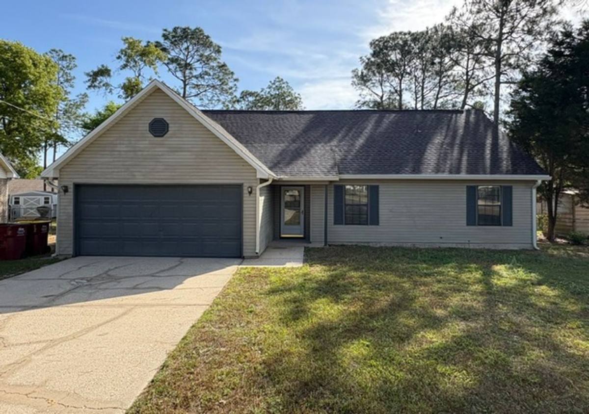 House for rent at 1123 Northview Dr, Crestview, FL 32539