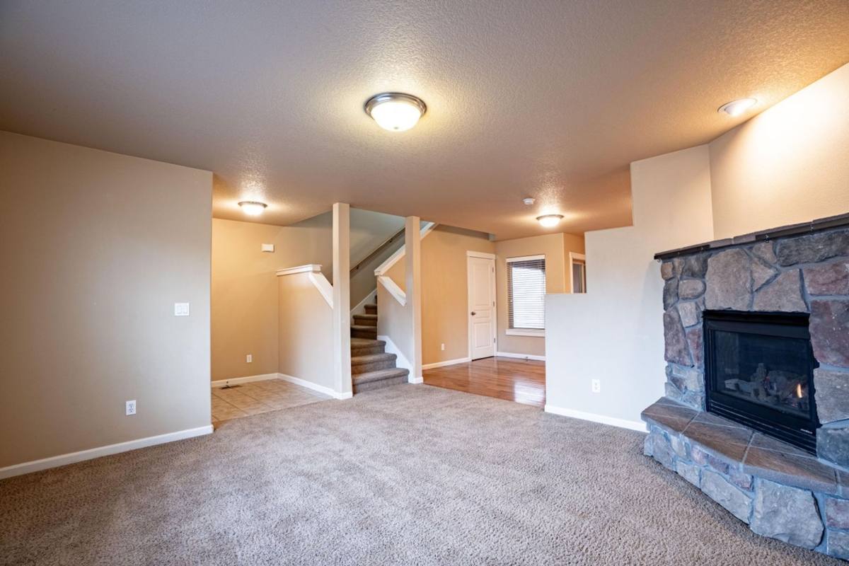 House for rent at 20487 Brentwood Ave, Bend, OR 97702