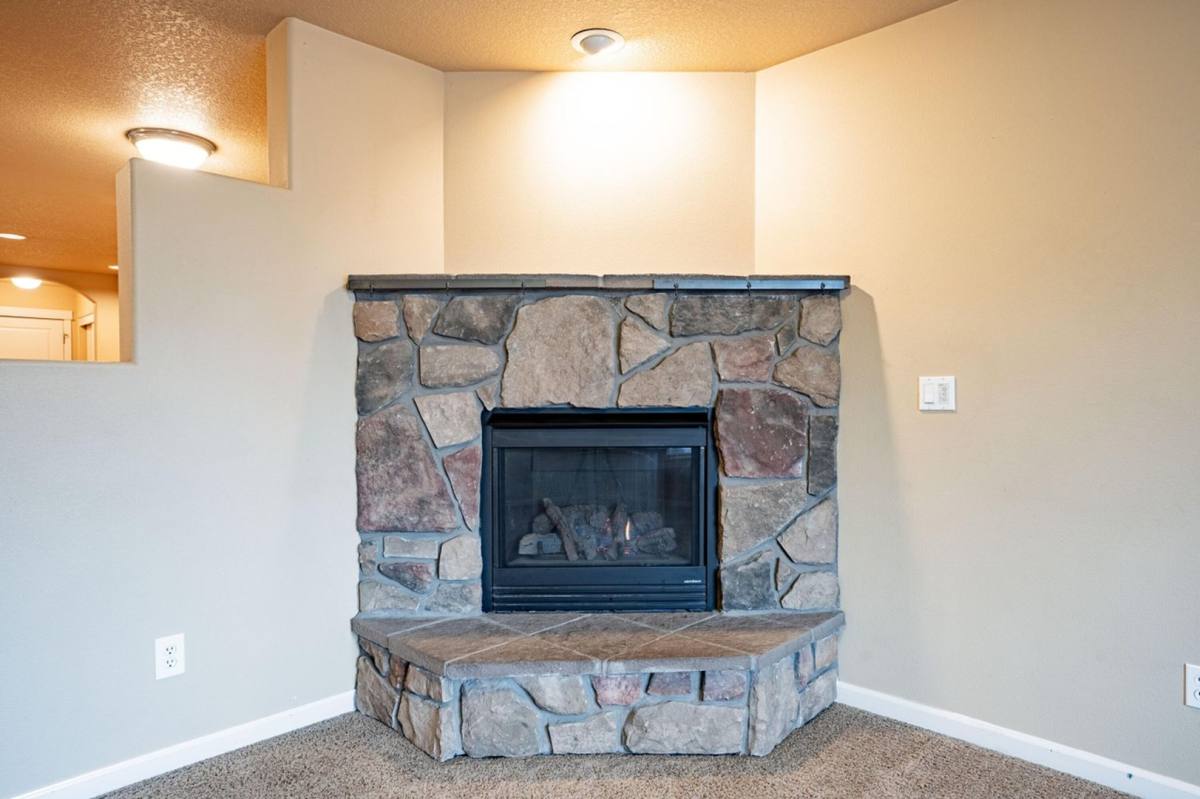 House for rent at 20487 Brentwood Ave, Bend, OR 97702