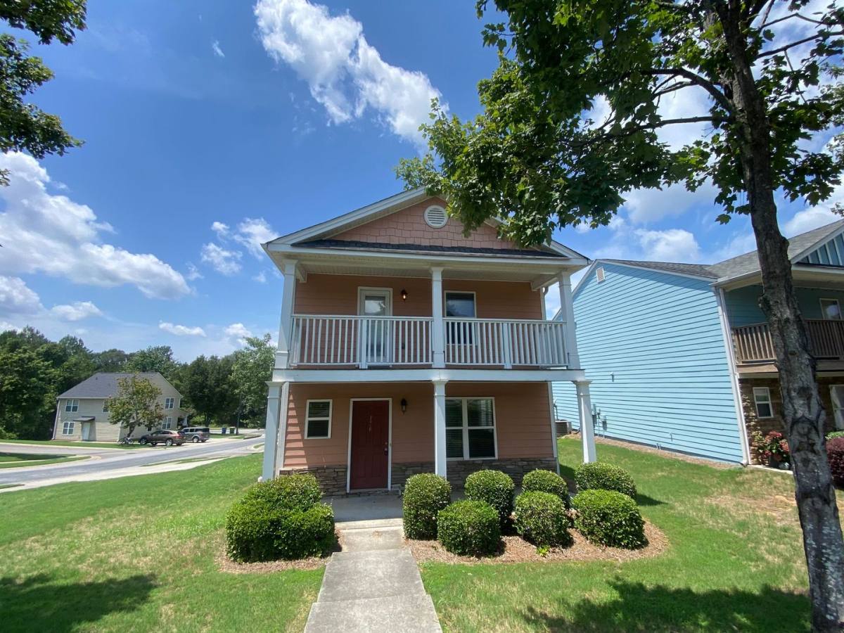 House for rent at 136 Fern Ridge Court, Athens, GA 30601