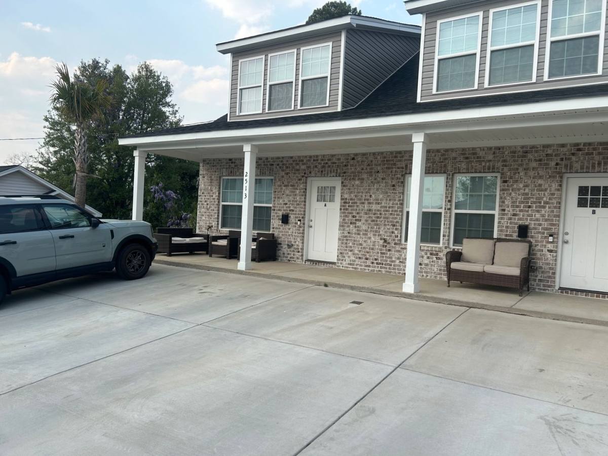 House for rent at 2513-B Bratton St, Columbia, SC 29205