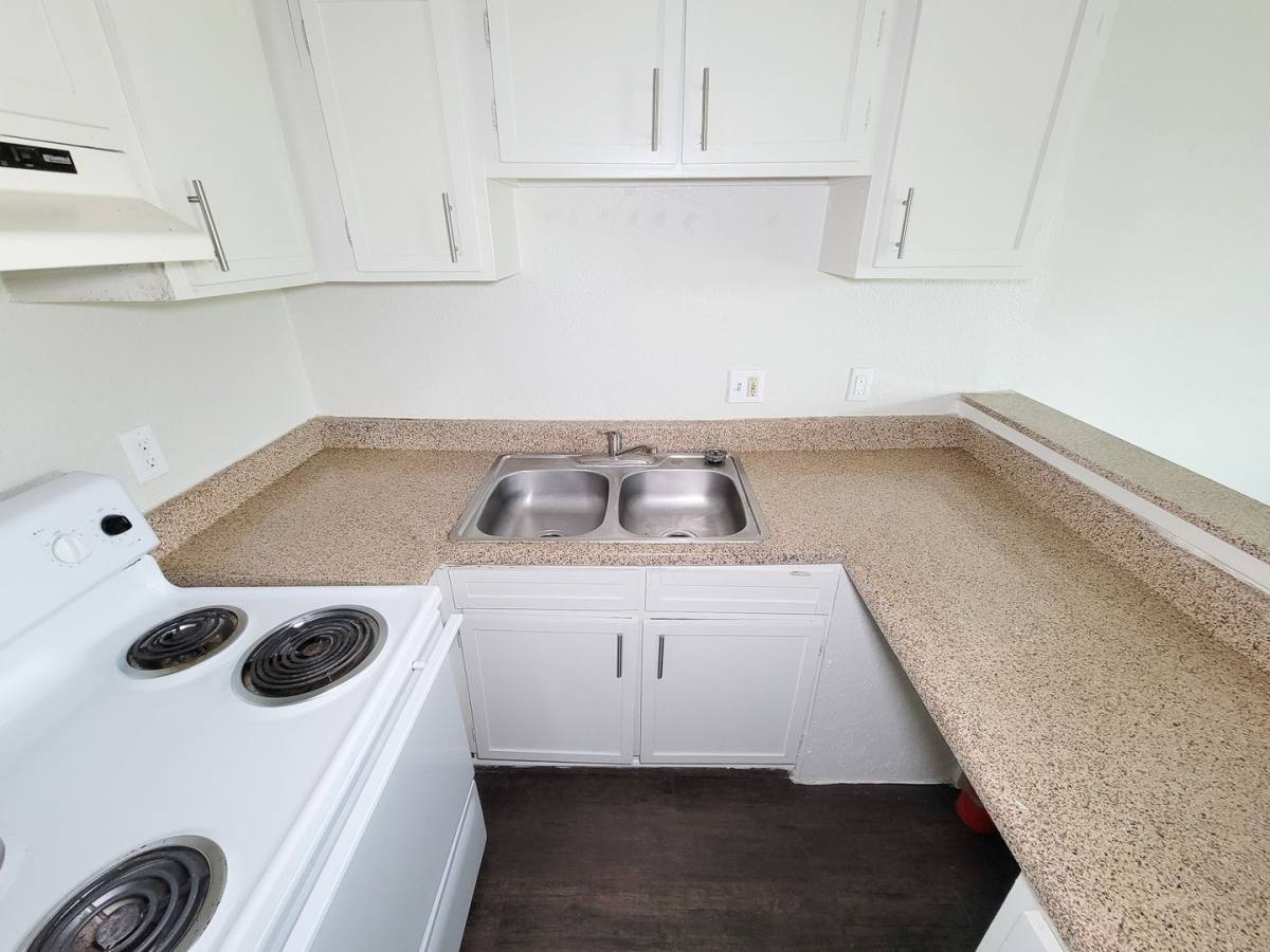 Apartment for rent at 101 Brookside Lane, Sealy, TX 77474