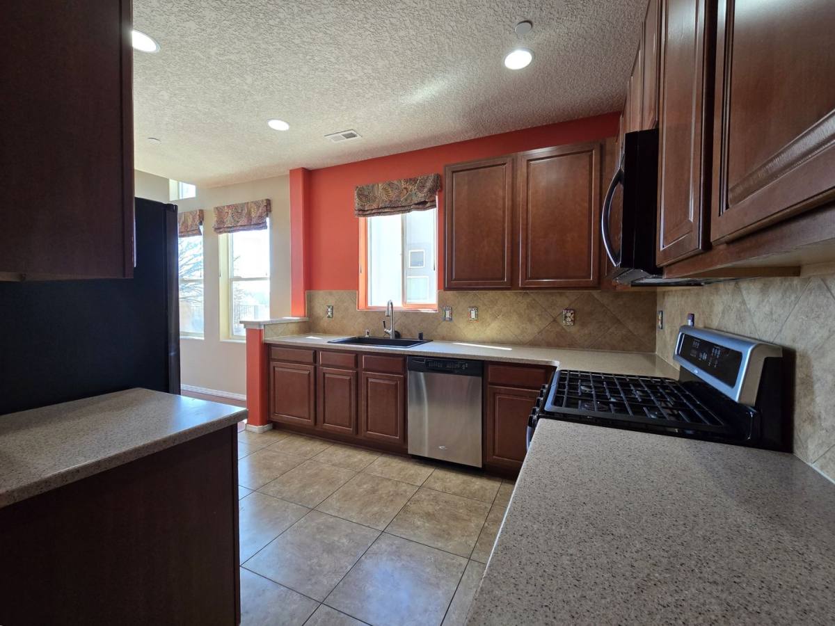 Townhouse for rent at 4349 Santo Domingo St, Santa Fe, NM 87507