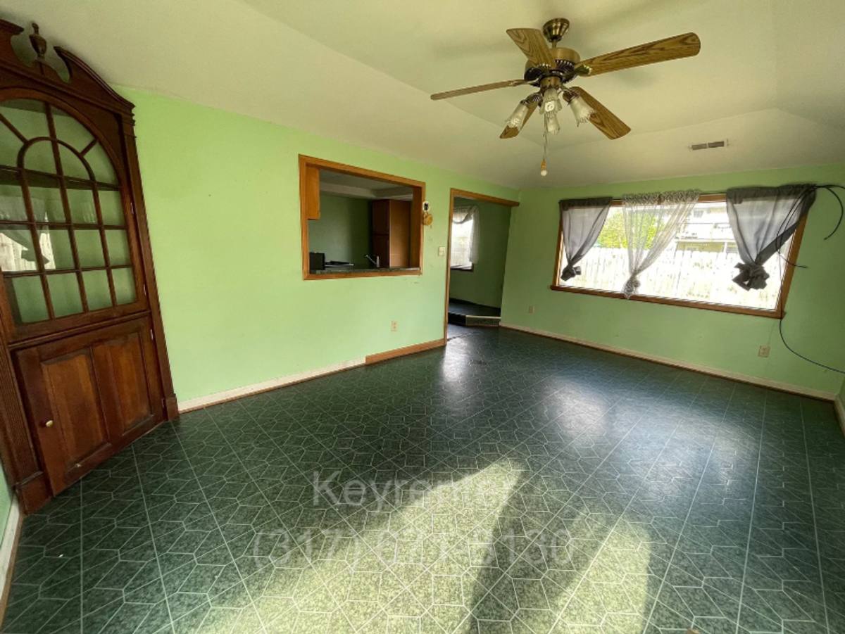 House for rent at 1027 E 4th St, Greenfield, IN 46140