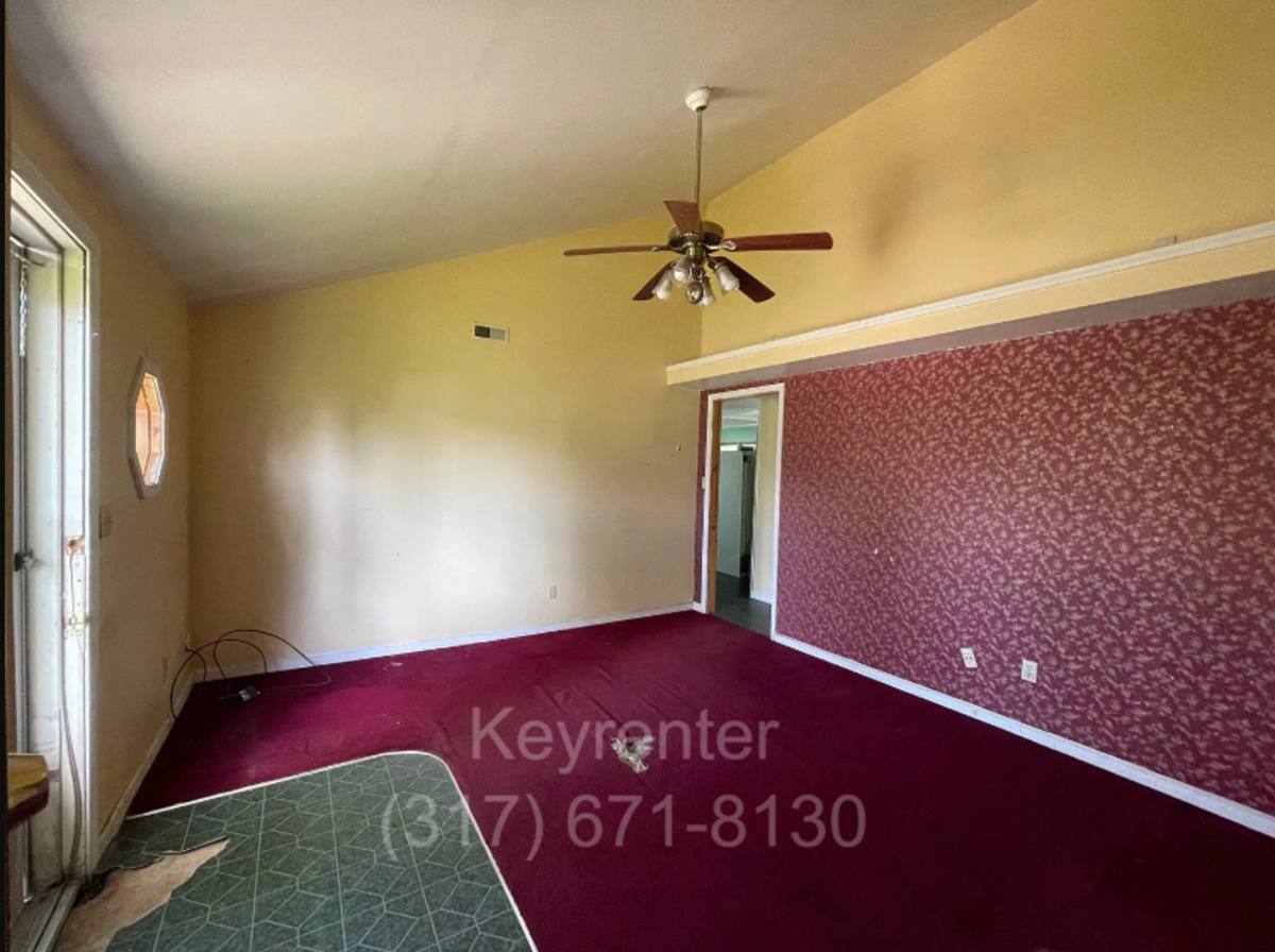 House for rent at 1027 E 4th St, Greenfield, IN 46140