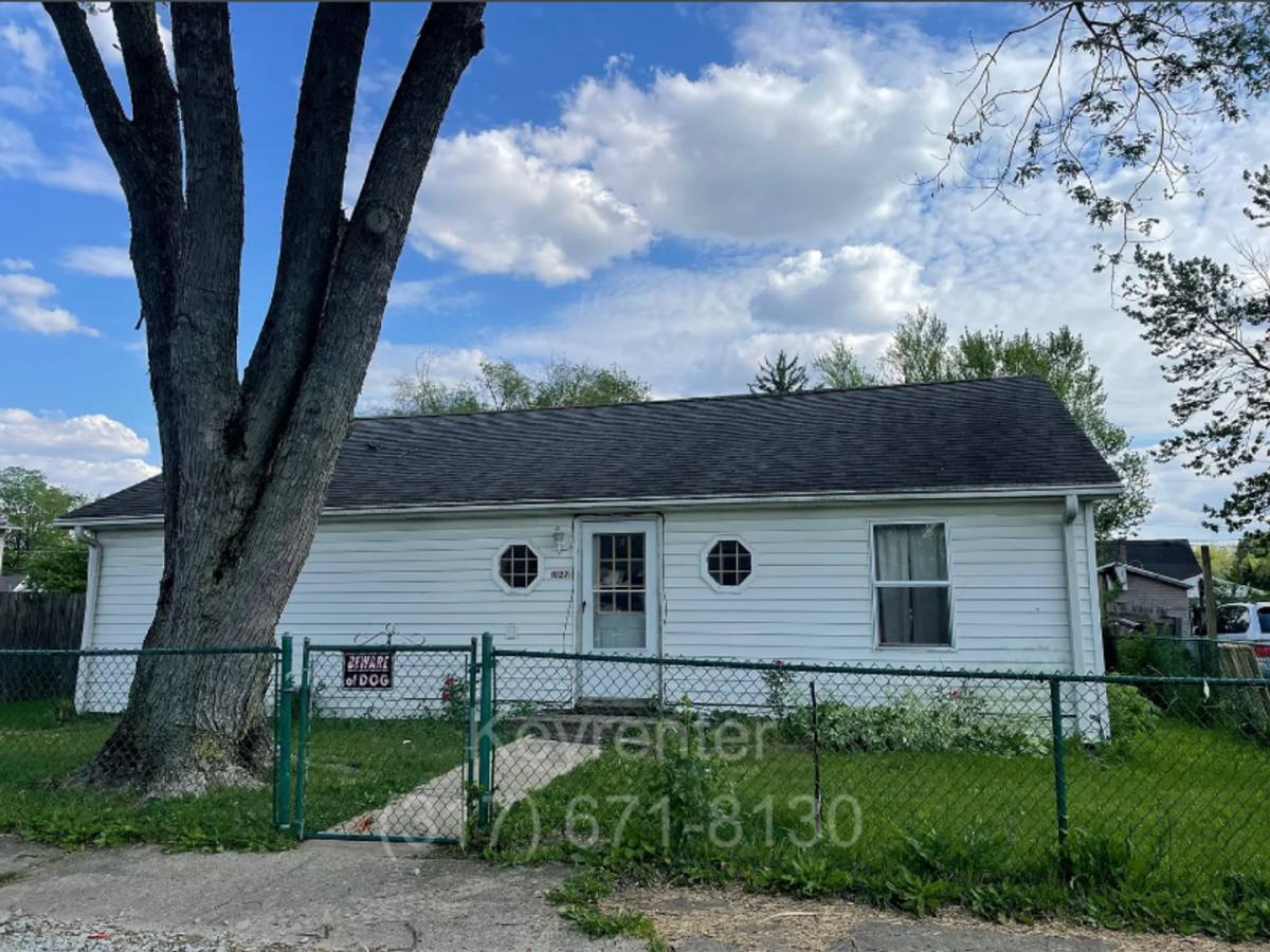 House for rent at 1027 E 4th St, Greenfield, IN 46140