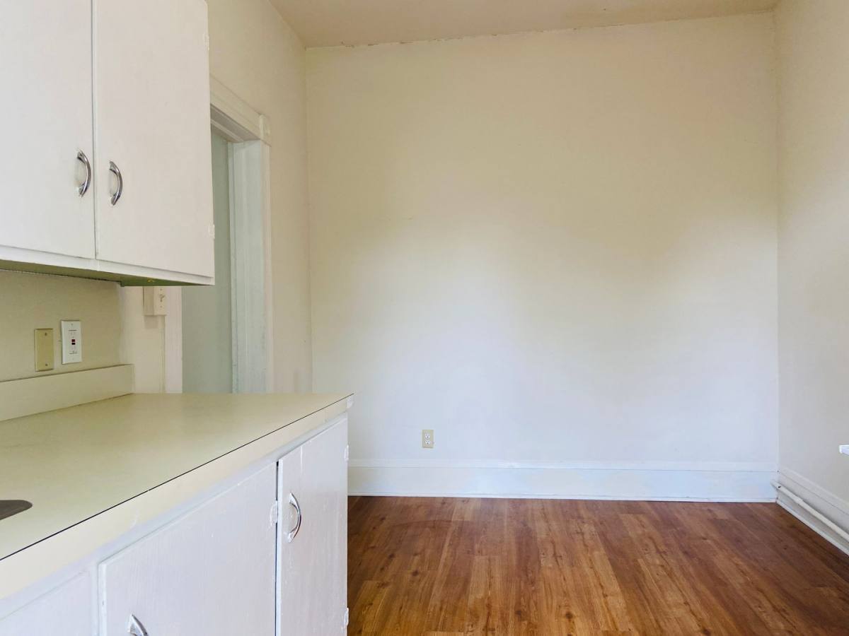 Apartment for rent at 603 Fifth Ave #4, Greensboro, NC 27405