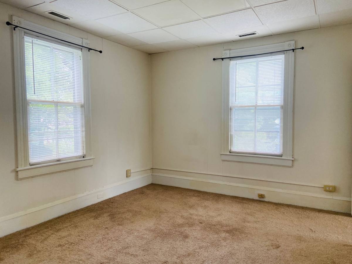 Apartment for rent at 603 Fifth Ave #4, Greensboro, NC 27405