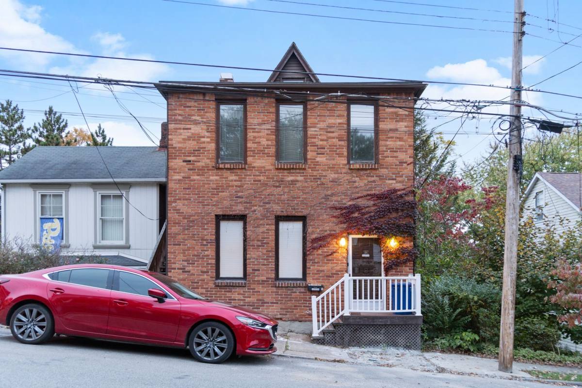 4312 Lydia St, Pittsburgh, PA 15207