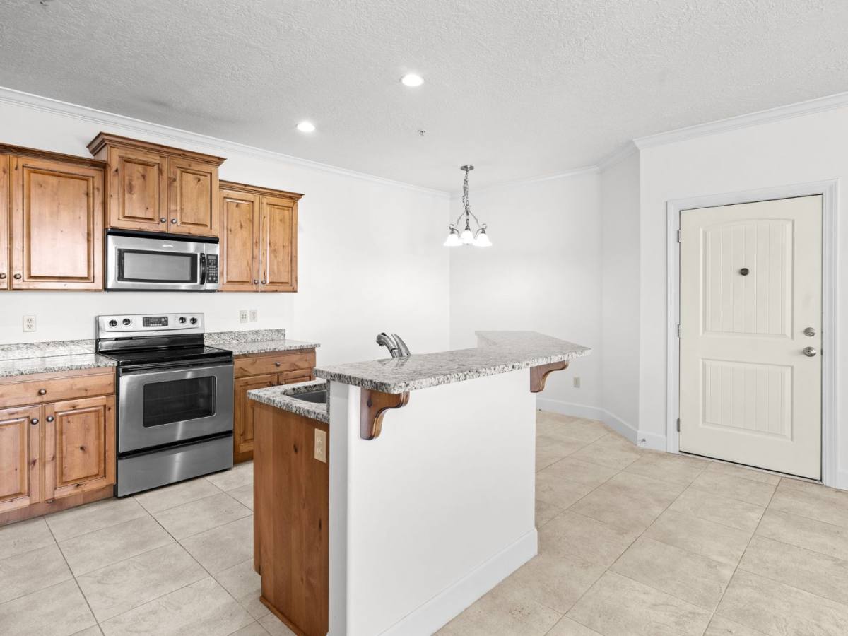Condo for rent at 947 W 1010 N #406, Orem, UT 84057
