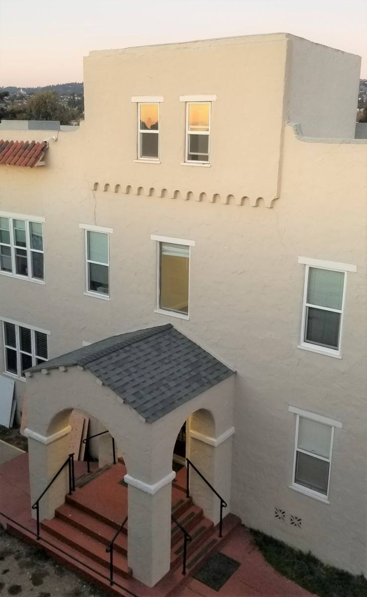 Apartment for rent at 1759 Seminary Ave, Oakland, CA 94621