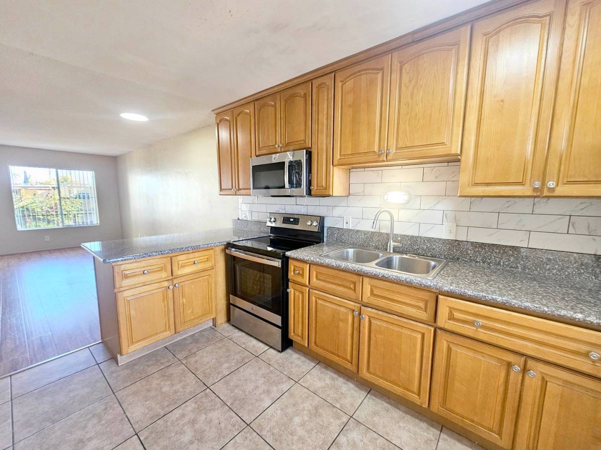 Apartment for rent at 4538 Norwood St, San Diego, CA 92115