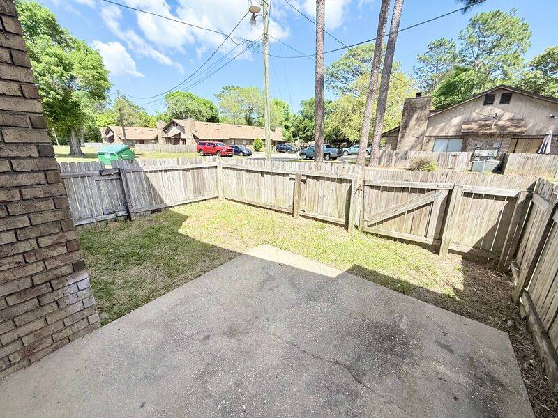 Apartment for rent at 3864 Oakus Dr #5B, Milton, FL 32583