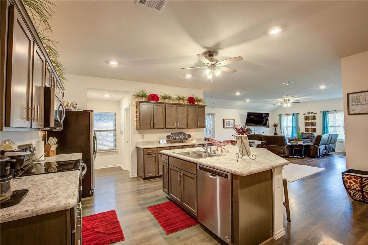House for rent at 1004 Basswood Lane, Royse City, TX 75189