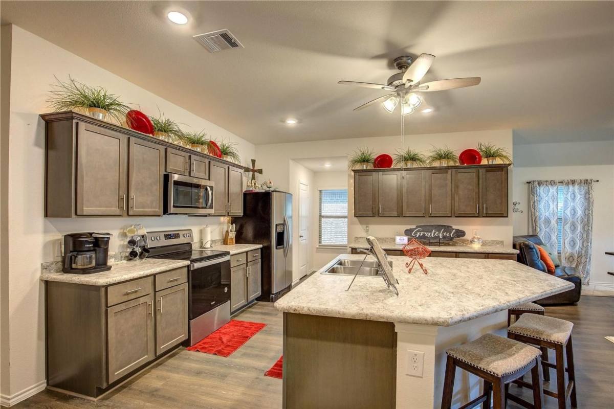 House for rent at 1004 Basswood Lane, Royse City, TX 75189