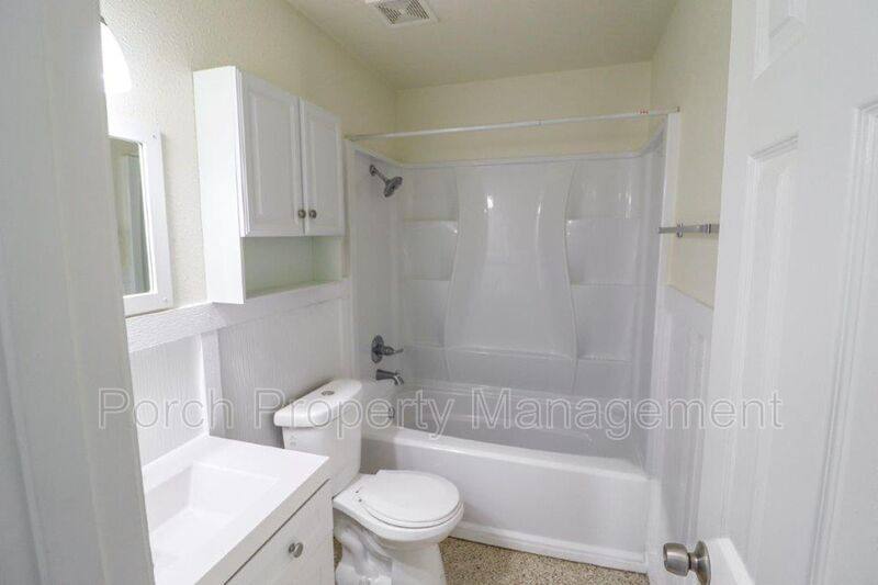 Apartment for rent at 161 E Strong St #D, Pensacola, FL 32502