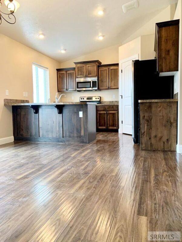 3736 Marble Dr, Idaho Falls, ID 83401 - House for Rent - Image 5